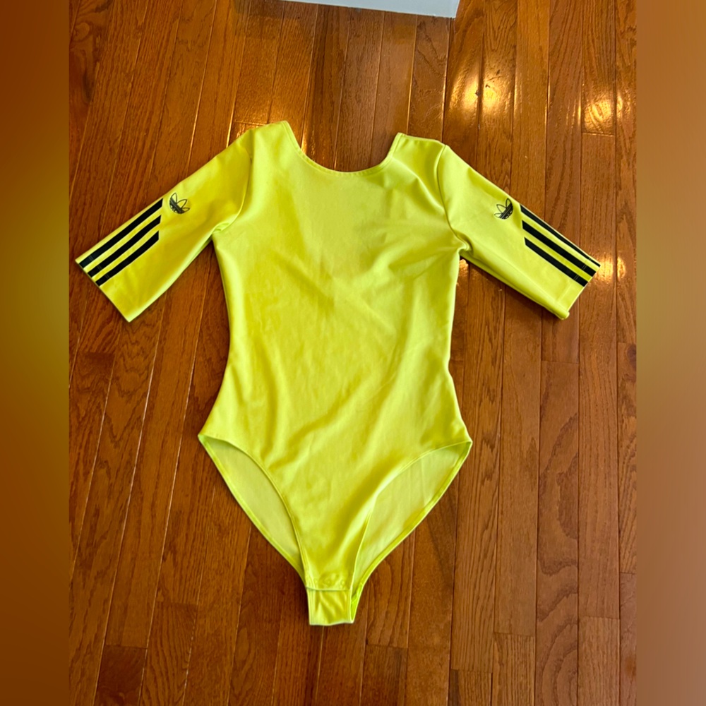 Adidas bodysuit size small in yellow